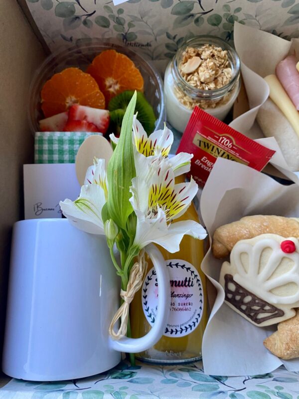 DESAYUNO ROBLE ,MIX DULCE DONUTS - Imagen 8