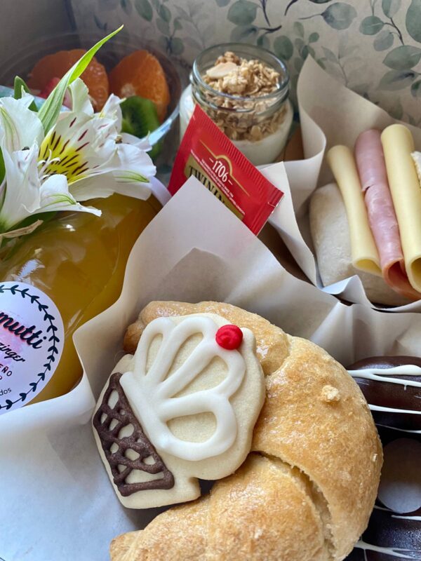 DESAYUNO ROBLE ,MIX DULCE DONUTS - Imagen 10